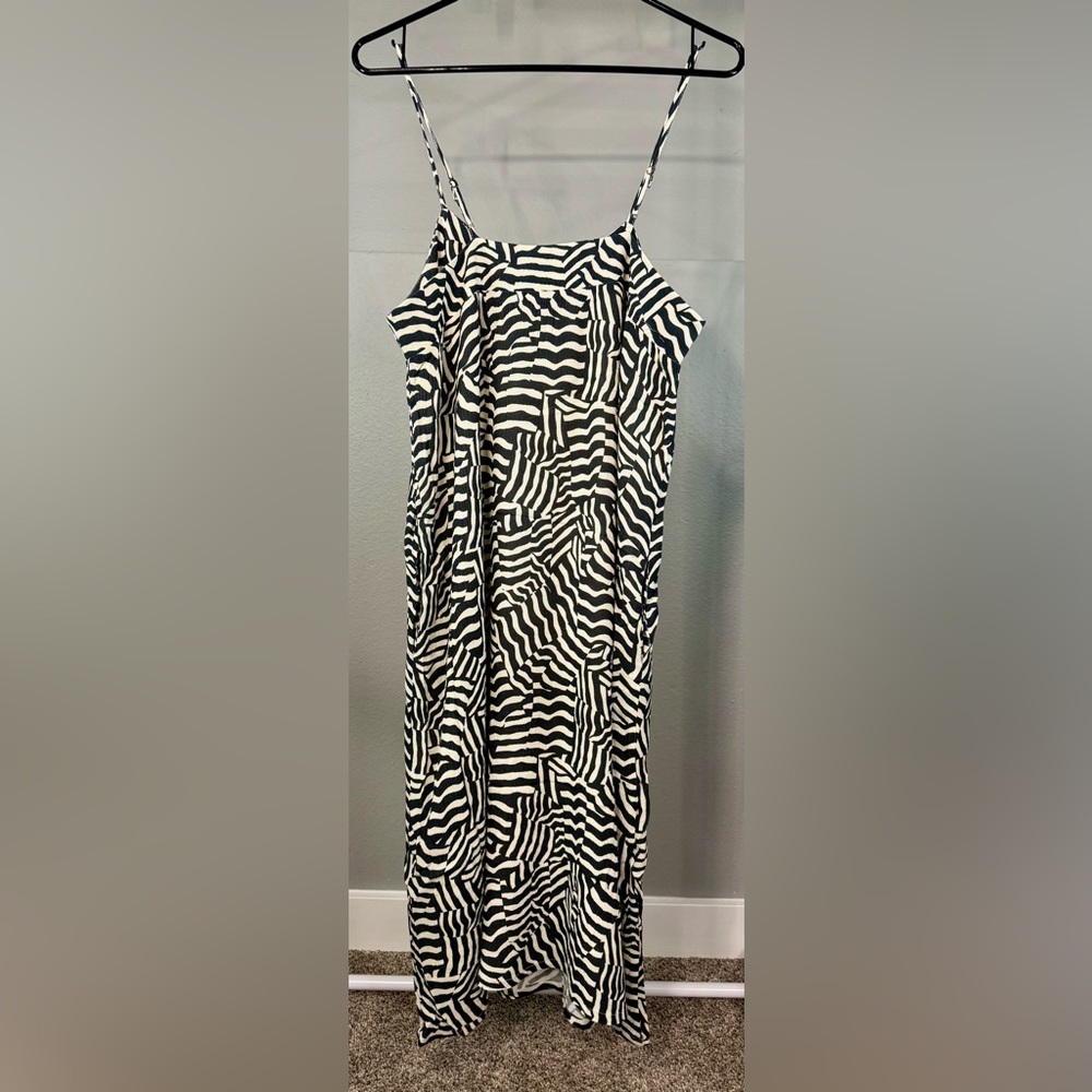 Knot Sisters Haring Dress in Natural Stripe